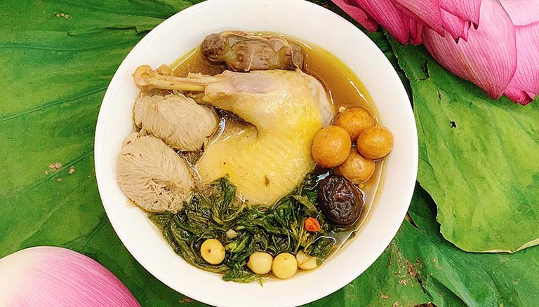 chữa đau nhức xương khớp bằng ngải cứu